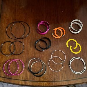 12 Pairs of Hoops🖤🤍🧡💗💛
